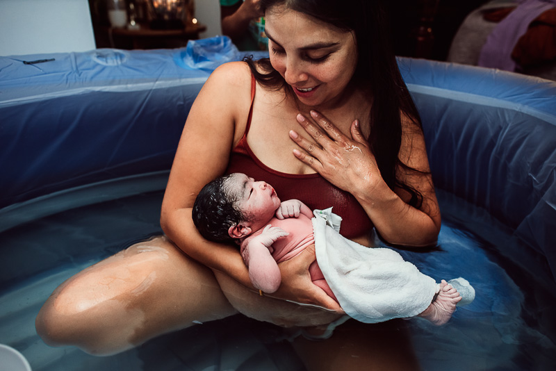 birth of baby girl in tub